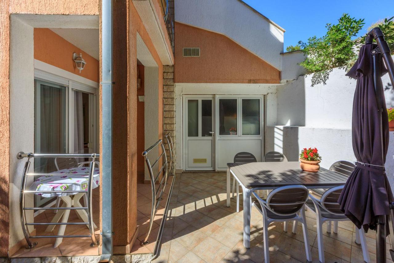 Apartments Zorica ドラマリ エクステリア 写真