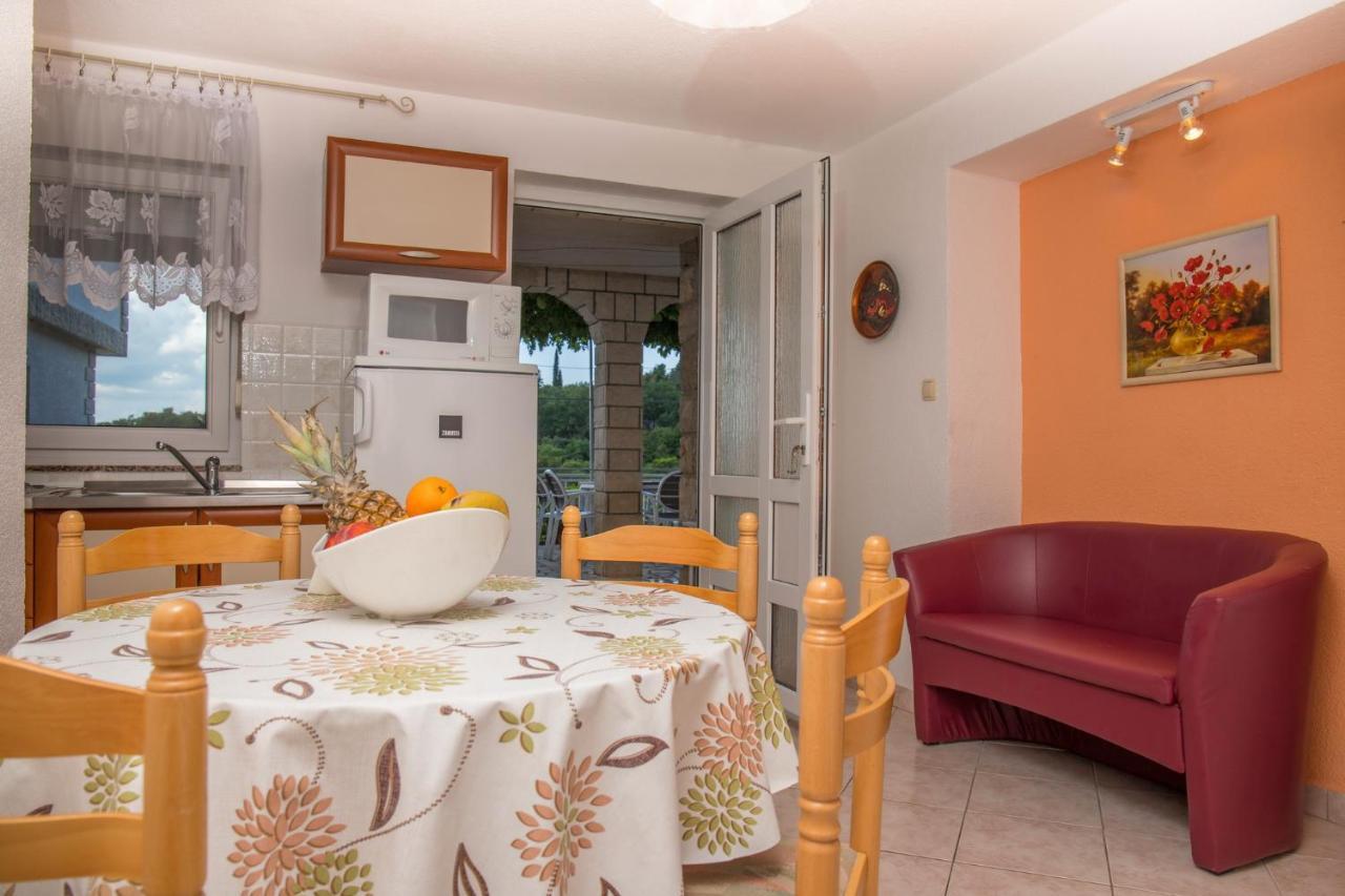 Apartments Zorica ドラマリ エクステリア 写真