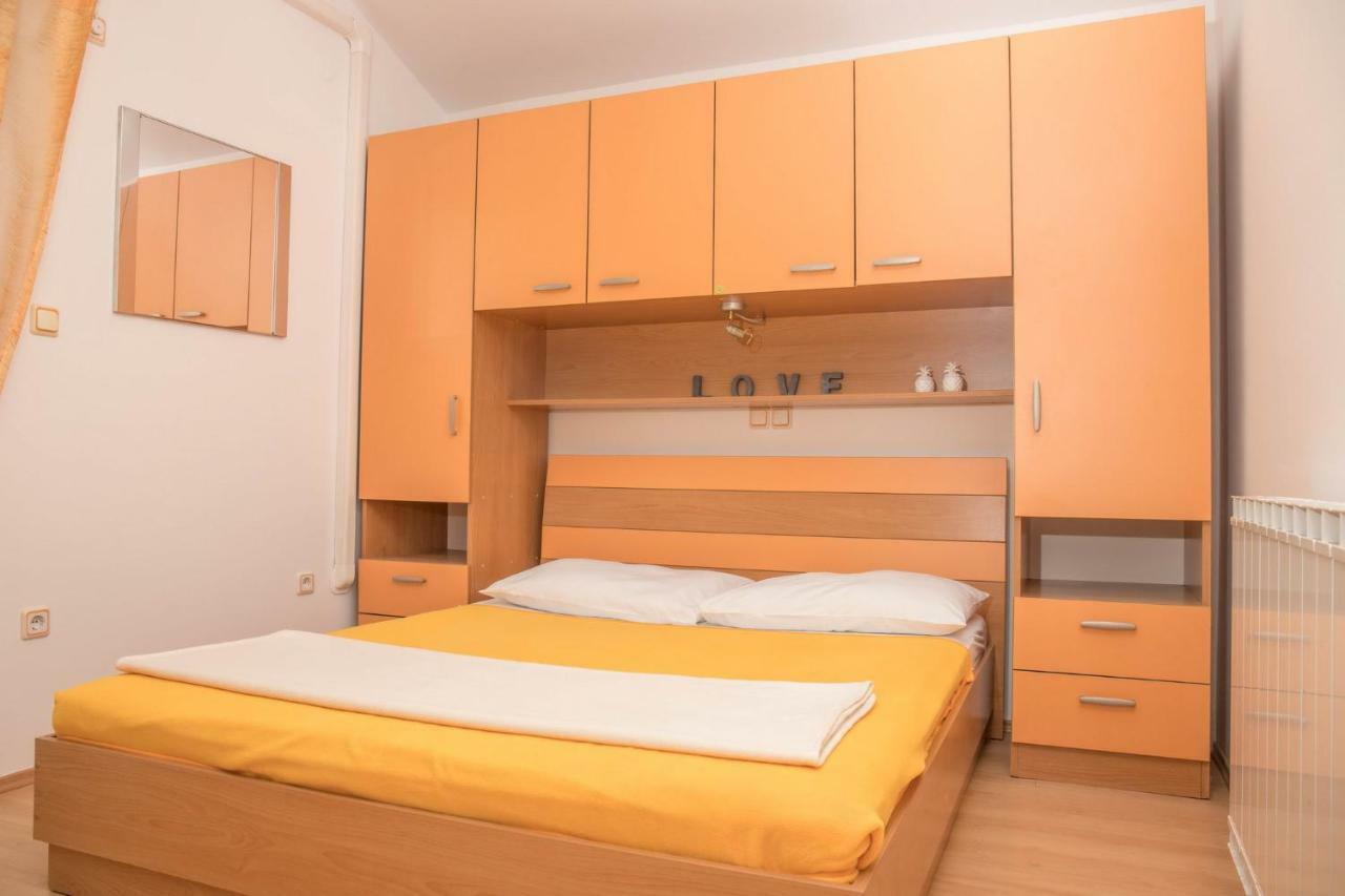 Apartments Zorica ドラマリ エクステリア 写真