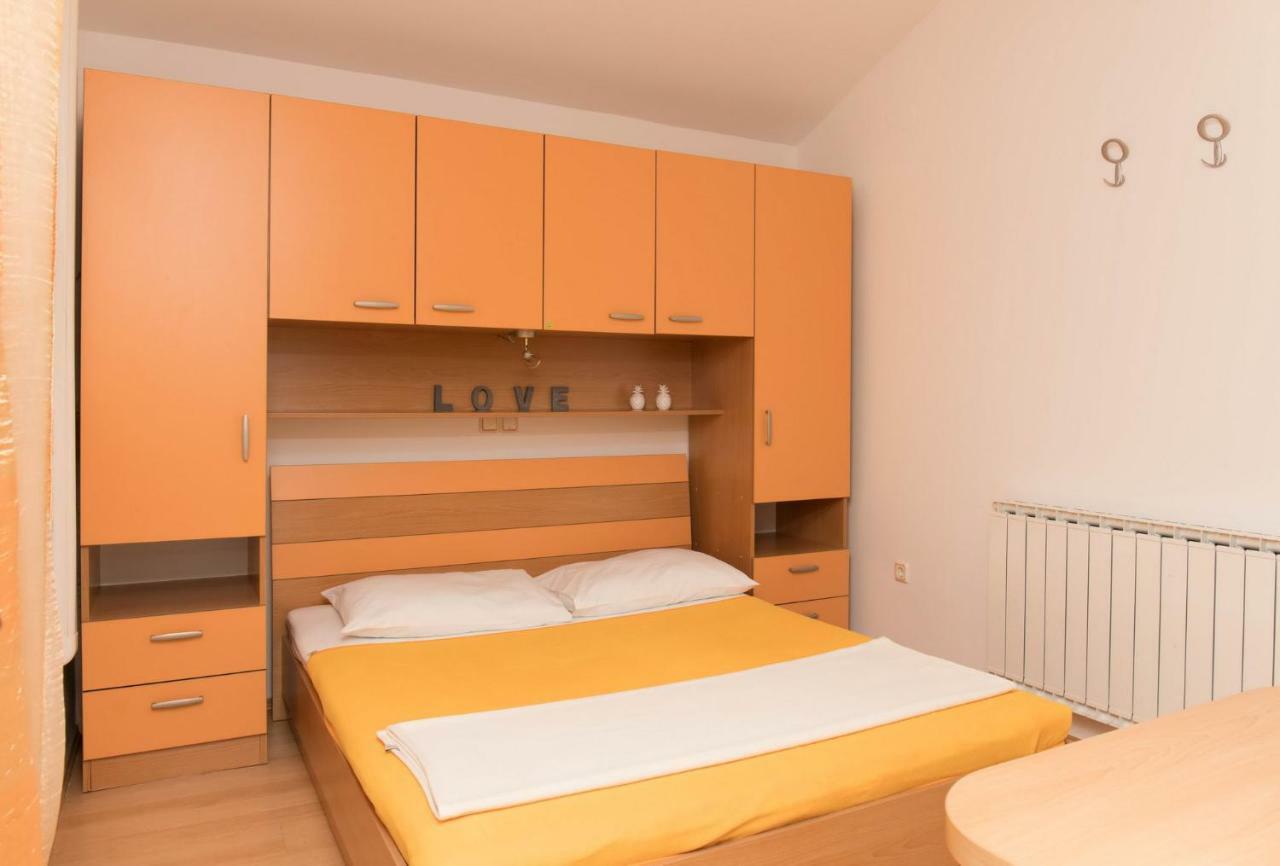 Apartments Zorica ドラマリ エクステリア 写真
