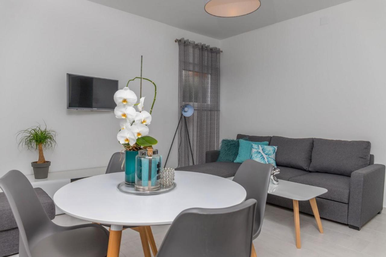 Apartments Zorica ドラマリ エクステリア 写真